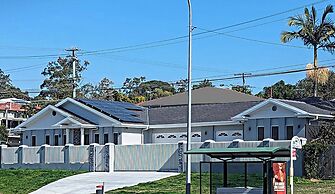 Immaculate Entire House in Chermside West 2-beds