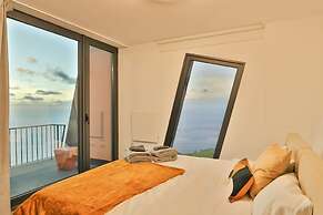 Villa Leonor Cliffside Retreat