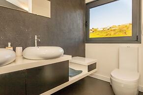 Villa Leonor Cliffside Retreat