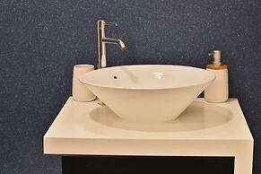 Villa Leonor Cliffside Retreat