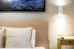 Starry Nights - Elegent Studio in Athens