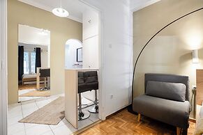 Starry Nights - Elegent Studio in Athens