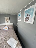 Seaside Caravan Retreat in Prestatyn