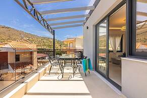 Villa Bianca With Jacuzzi