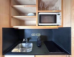 1610 Champs-Élysées