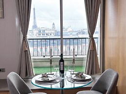 1610 Champs-Élysées