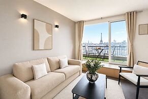 1610 Champs-Élysées