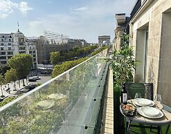 1610 Champs-Élysées