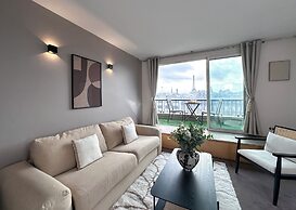 1610 Champs-Élysées