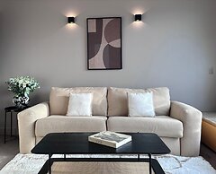 1610 Champs-Élysées