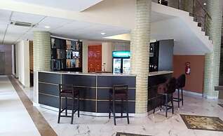 golden tulip essential