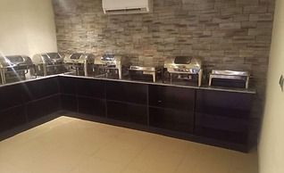 golden tulip essential