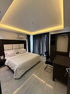 Debolonia Palace Hotel