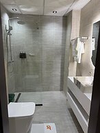 Debolonia Palace Hotel