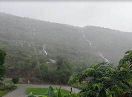 Hotel Krushnai Athavan Farm House