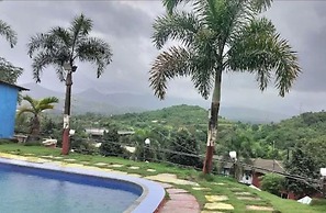 Hotel Krushnai Athavan Farm House