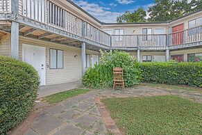 Huntsville Studio Modern Retreat Near Downtown