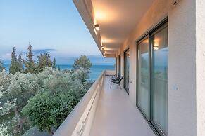 Astra Beach Studio 4