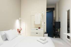 Astra Beach Studio 4