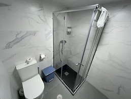 HOSTAL QUINTA SANTILLAN