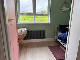 Cherry Chirp Cottage in County Fermanagha