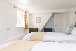 Historic Railway Home - Selsey Seafront