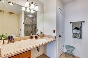 6 Mi to Old Town Scottsdale: Spacious Family Home