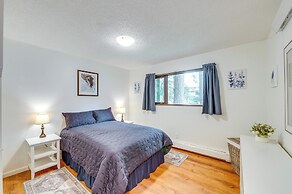 2 Mi to Mendenhall Glacier: Forest-view Sanctuary!