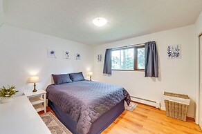 2 Mi to Mendenhall Glacier: Forest-view Sanctuary!