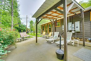 2 Mi to the Island in Pigeon Forge: Serene Escape