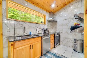 2 Mi to the Island in Pigeon Forge: Serene Escape