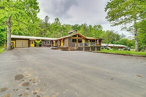 2 Mi to the Island in Pigeon Forge: Serene Escape