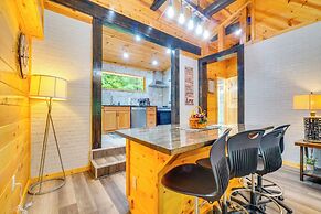 2 Mi to the Island in Pigeon Forge: Serene Escape