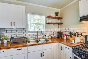 5 Mi to Dtwn Tulsa: Pet-friendly Home!