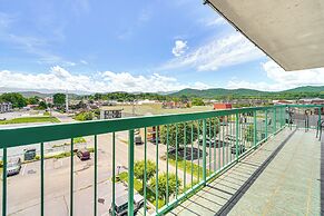 1 Mi to The Island in Pigeon Forge: Condo w/ Pools