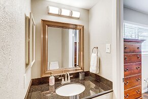 Pool Access: Energy Corridor Townhome in Houston!