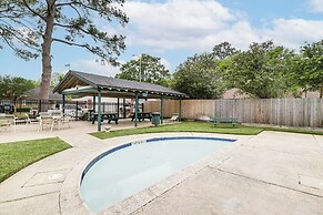 Pool Access: Energy Corridor Townhome in Houston!