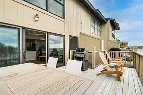 Lakefront Retreat in Horseshoe Bay w/ Private Pier