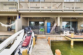 Lakefront Retreat in Horseshoe Bay w/ Private Pier