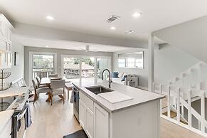 Lakefront Retreat in Horseshoe Bay w/ Private Pier