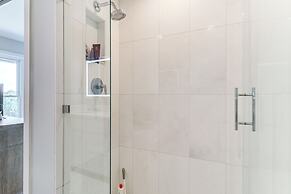 Lakefront Retreat in Horseshoe Bay w/ Private Pier