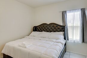 7 Mi to Dtwn: Spacious Stay in Phoenix!