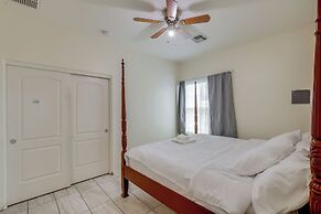 7 Mi to Dtwn: Spacious Stay in Phoenix!