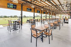 Southern Dunes Family Retreat: Hot Tub & Game Room