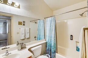 Southwest Getaway w/ Fenced Yard in Chandler!