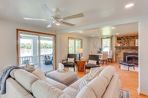 Steps to Susquehanna River: Hot Tub Hideaway!