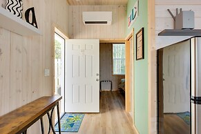 Beachfront Cottage w/ Dock on Florida Gulf Coast