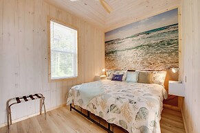 Beachfront Cottage w/ Dock on Florida Gulf Coast