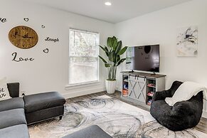 Walk to Downtown & Seneca Lake: Updated Retreat!