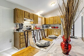 Walk to Beach: Elegant Escape in Lusby!